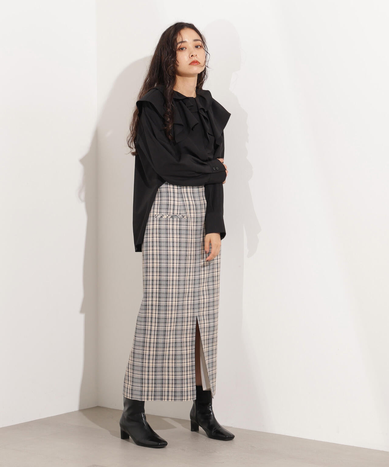 【小室安未さん着用】ハイウエストチェックナロースカート《ブラウン系:LUMINE・LUCUA・official site限定》