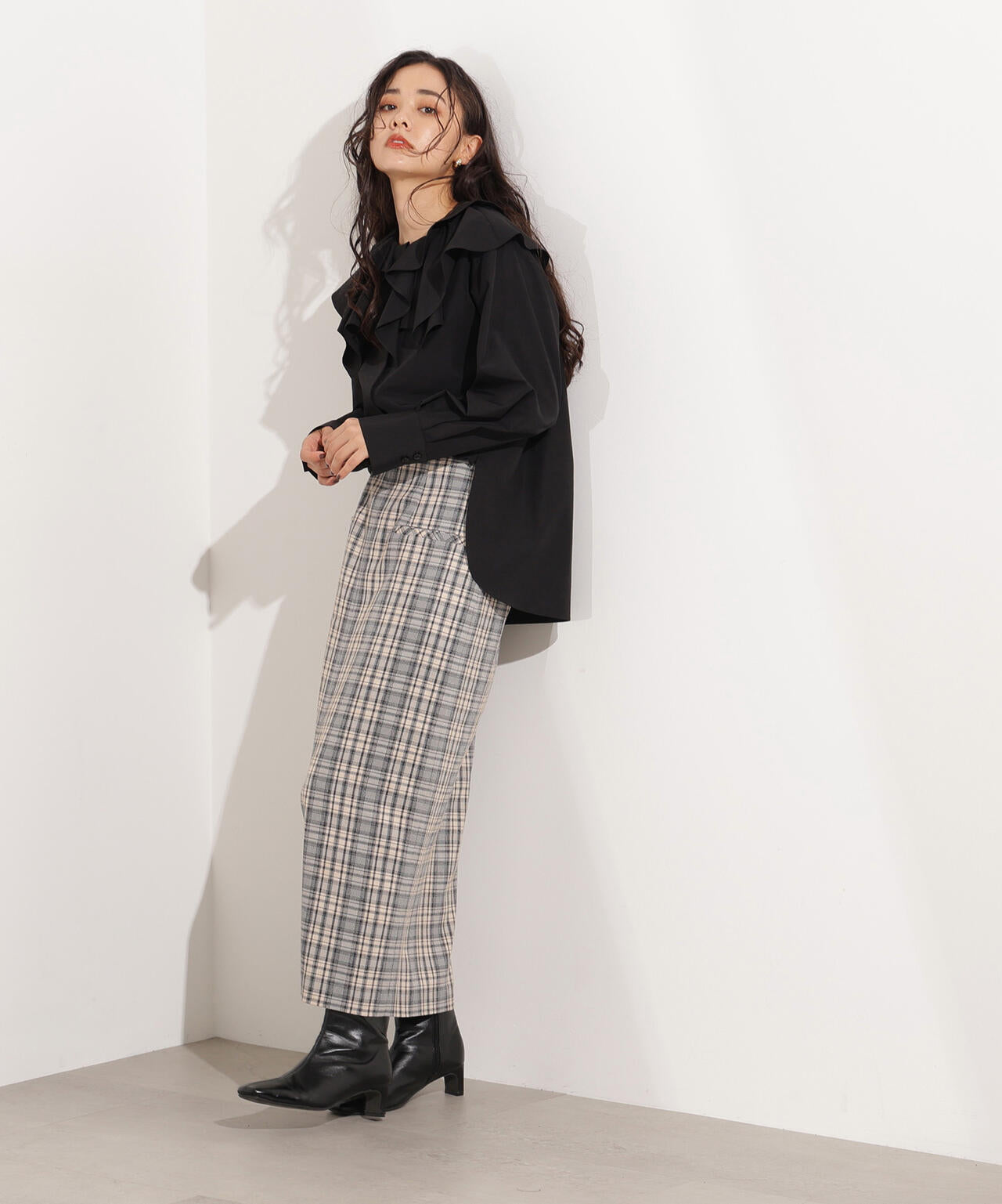 【小室安未さん着用】ハイウエストチェックナロースカート《ブラウン系:LUMINE・LUCUA・official site限定》