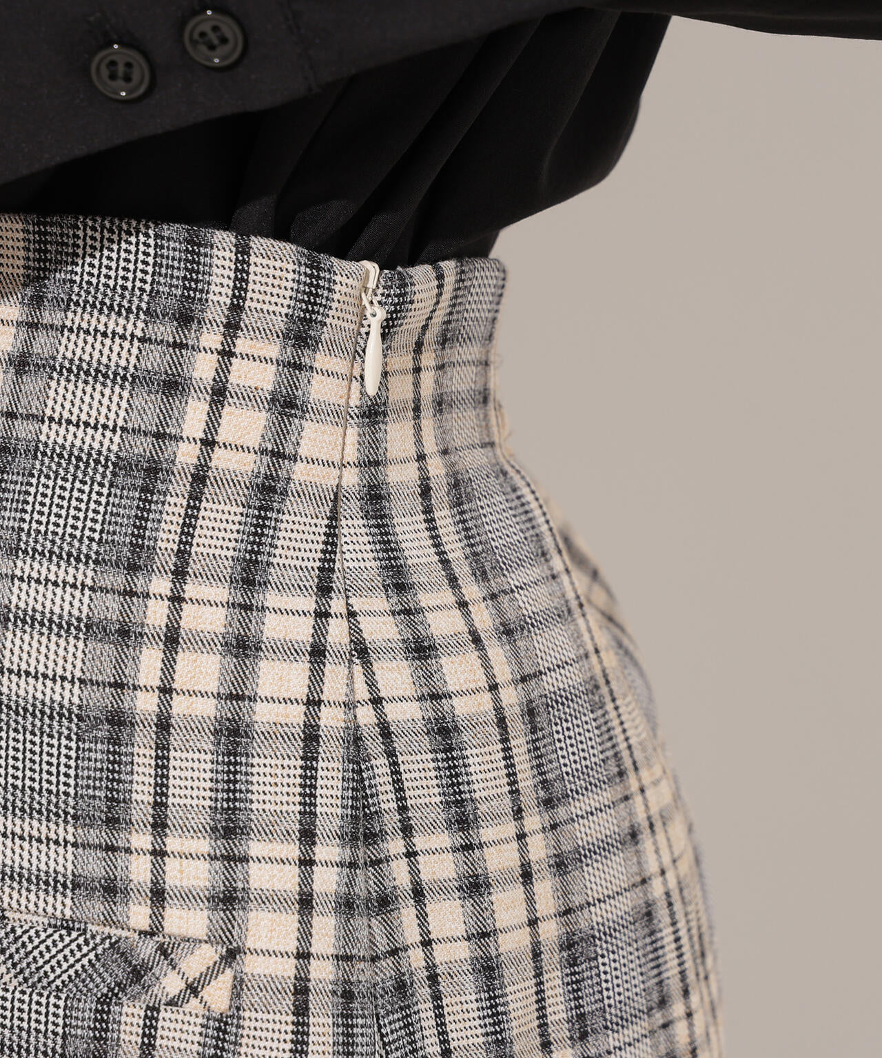 【小室安未さん着用】ハイウエストチェックナロースカート《ブラウン系:LUMINE・LUCUA・official site限定》