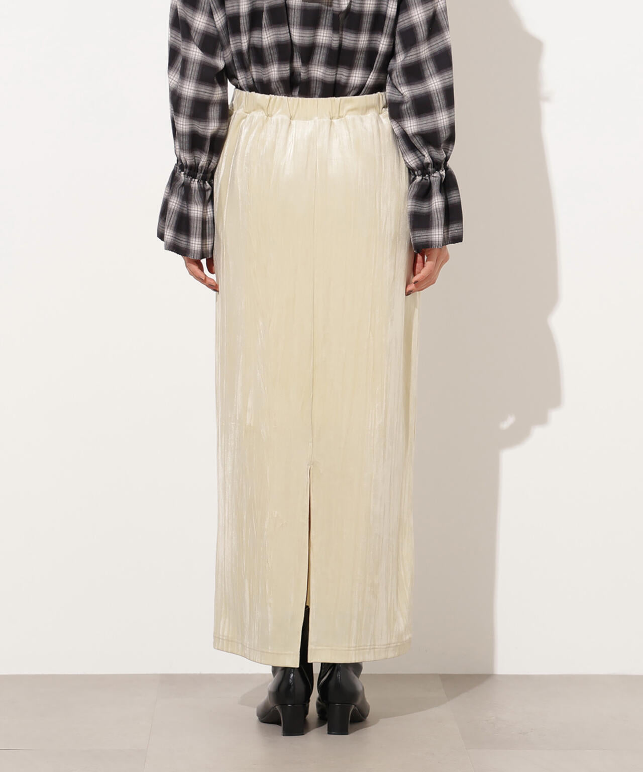 【岸本セシルさん着用】ベロアナローマキシスカート