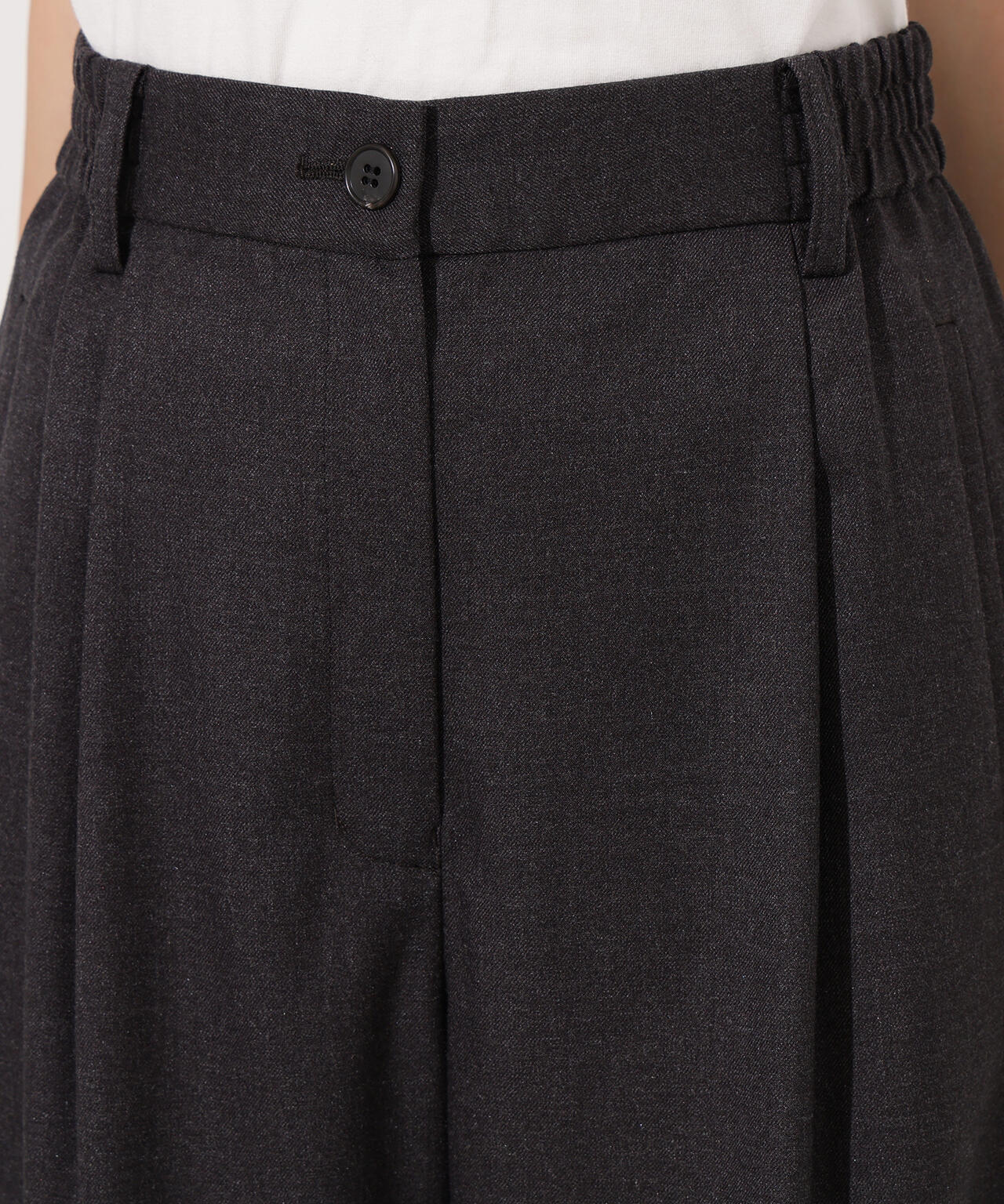 【岸本セシルさん着用】リラックスタックワイドパンツ