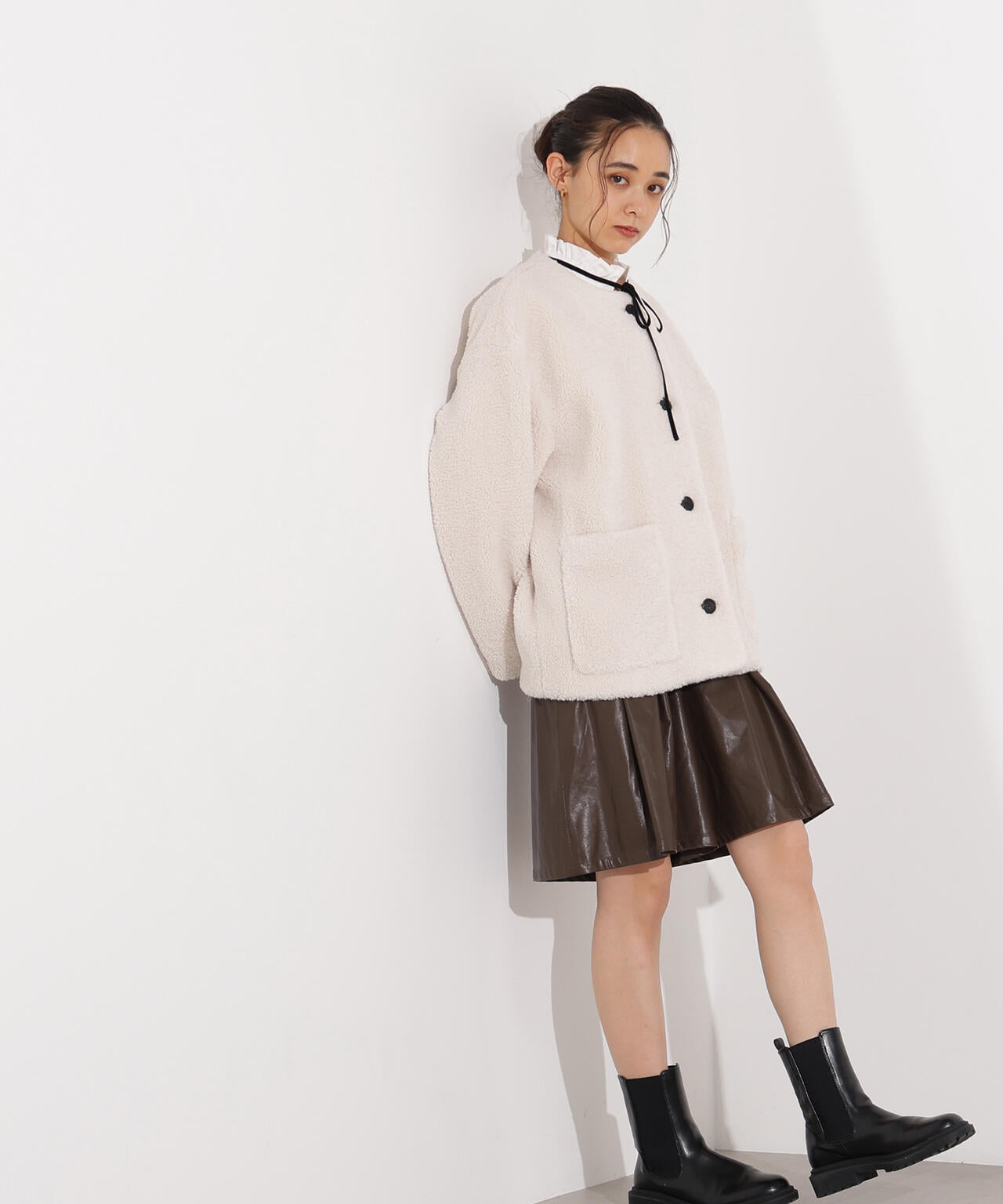【岸本セシルさん着用】フェイクレザーハーフパンツ