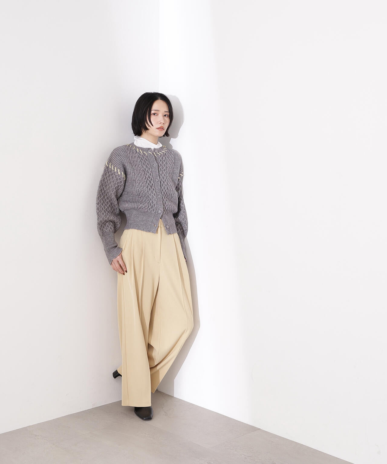 ツータックワイドパンツ