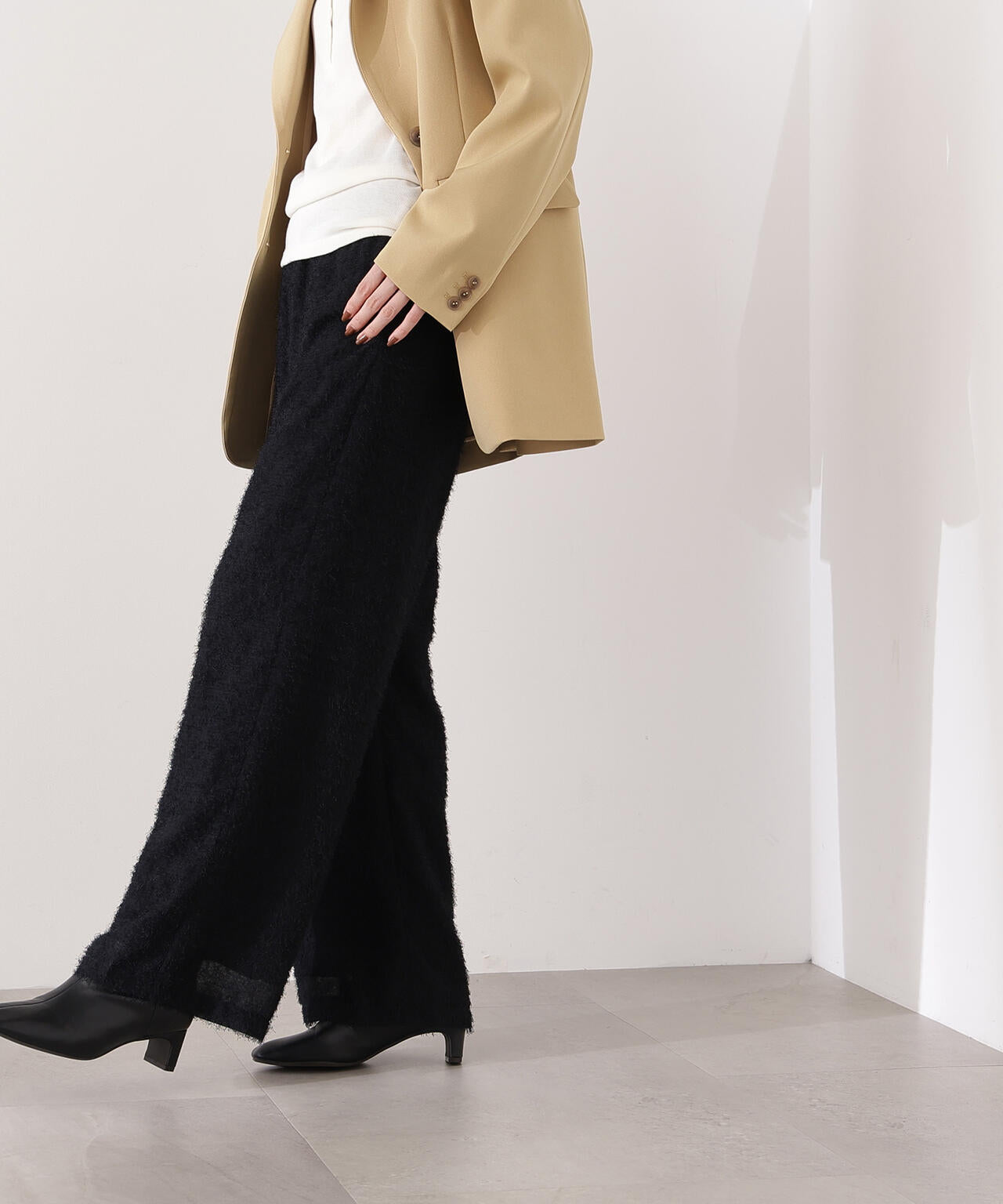 フェザータッチワイドパンツ