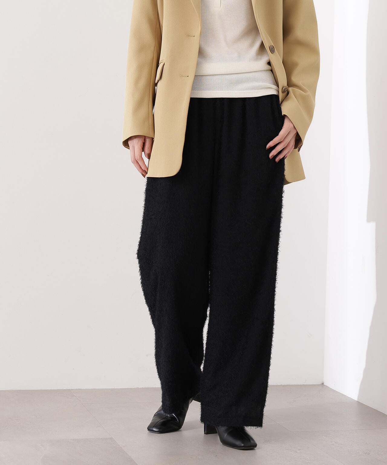 フェザータッチワイドパンツ