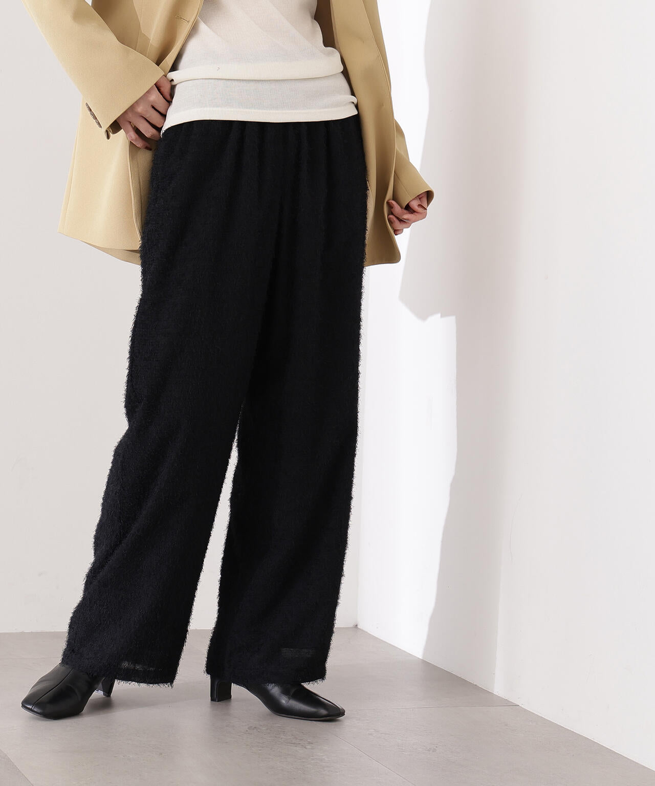 フェザータッチワイドパンツ