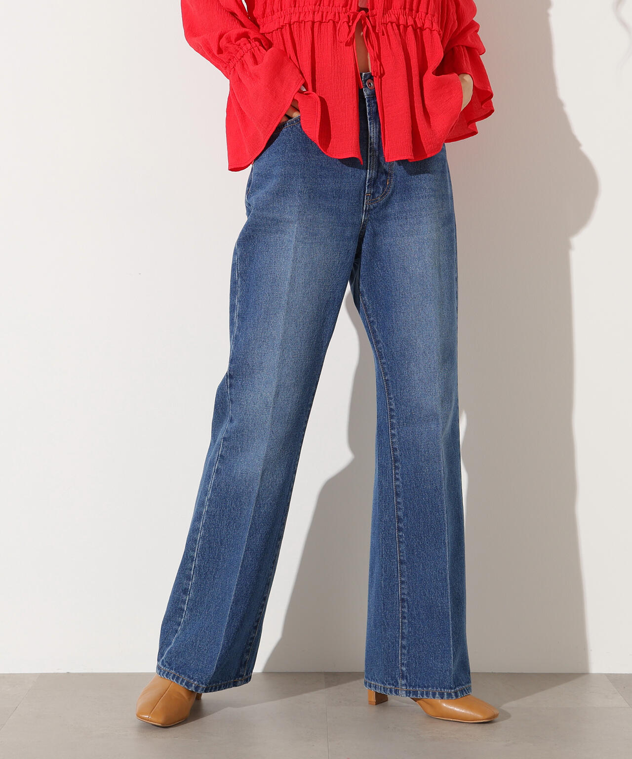 【岸本セシルさん着用】【小室安未さん着用】センタープレスフレアデニムパンツ