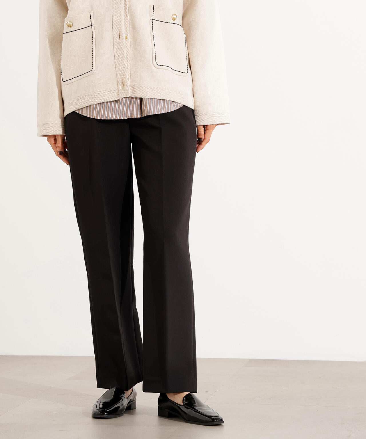 ベーシックストレートパンツ