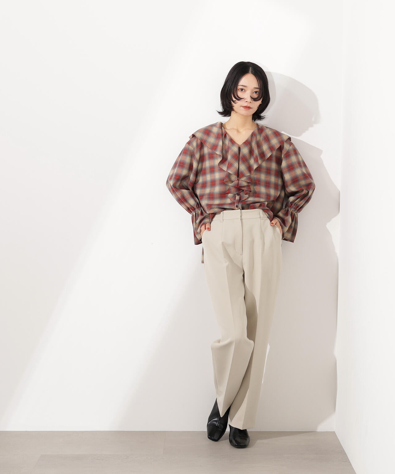 ベーシックストレートパンツ