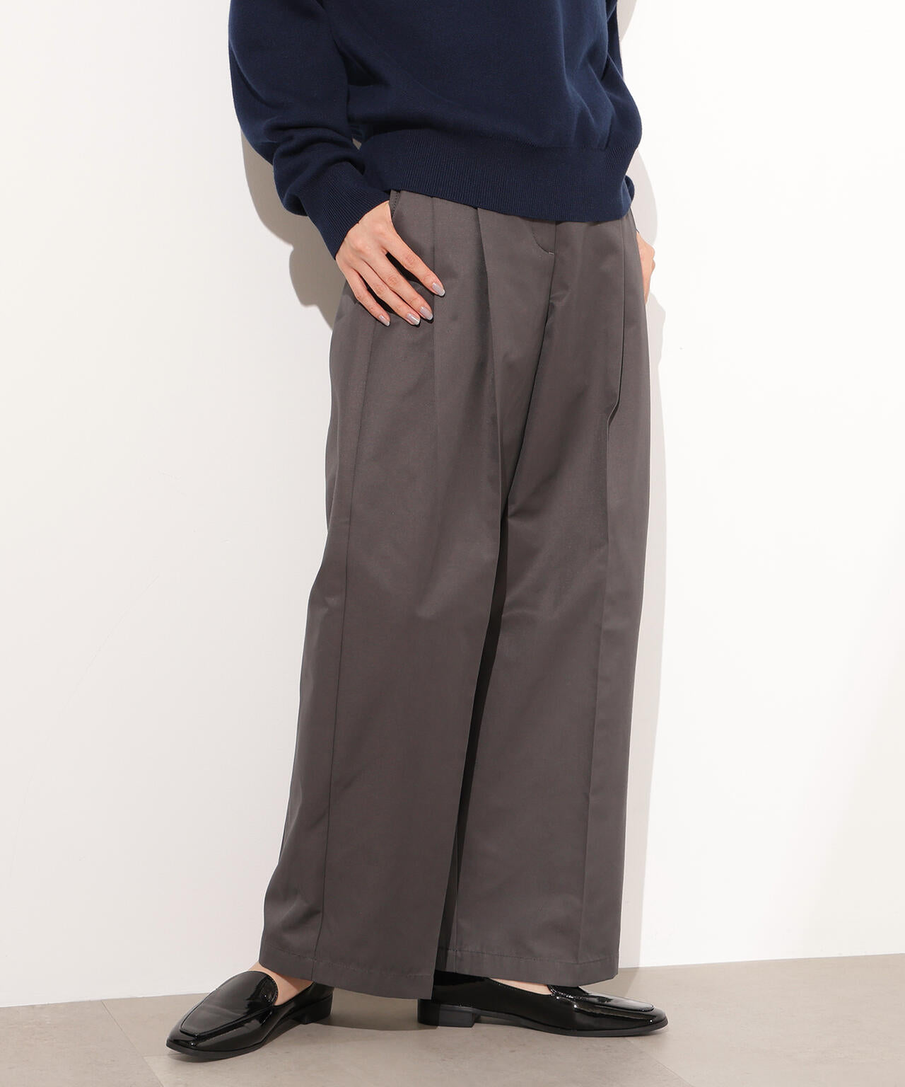 ツータックツイルパンツ