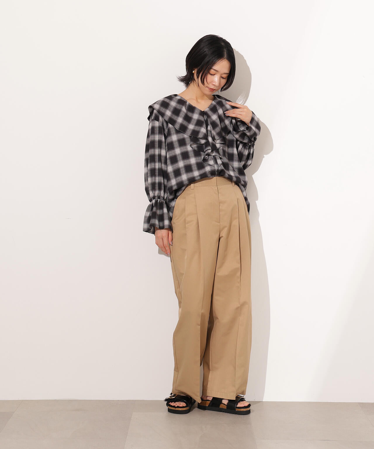 ツータックツイルパンツ