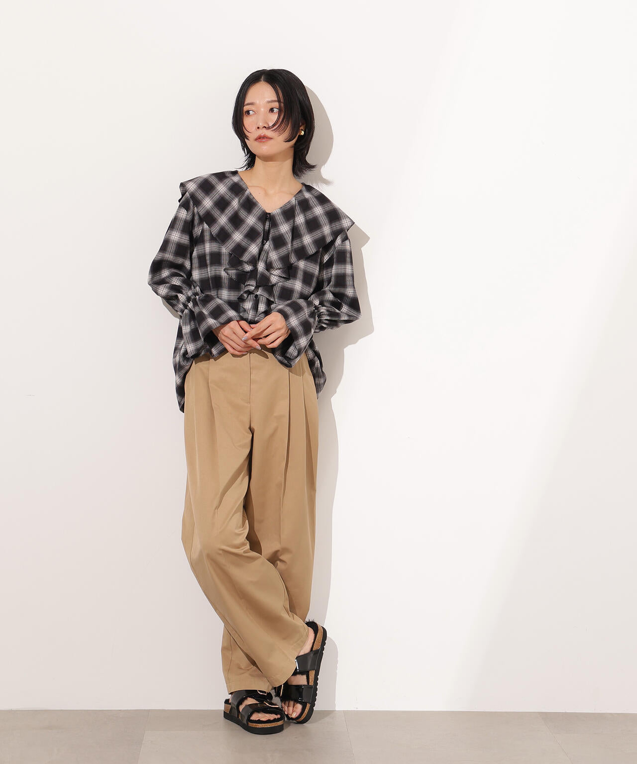 ツータックツイルパンツ