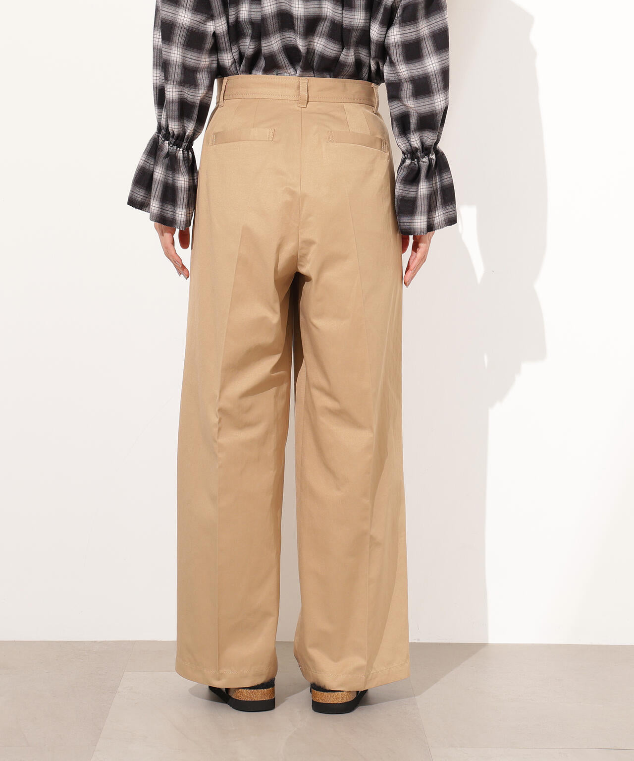 ツータックツイルパンツ