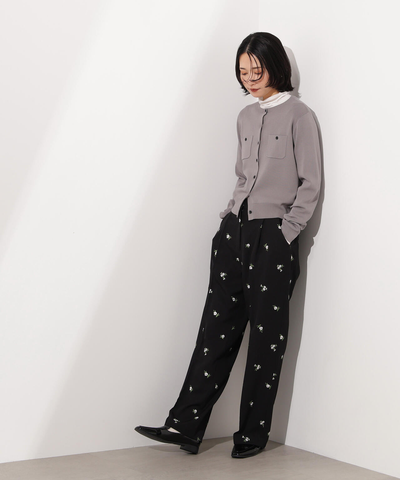【小室安未さん着用】エンブロイダリーフラワーパンツ