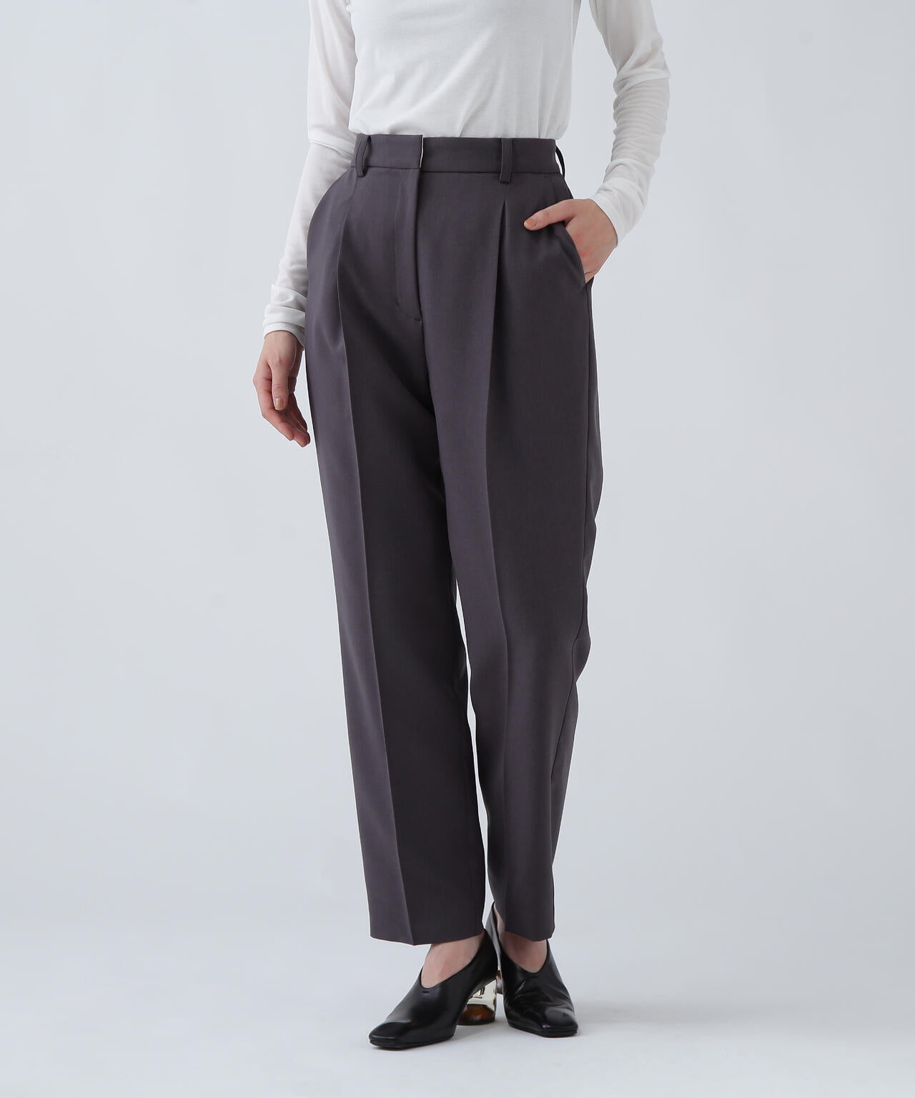 【365ユーティリティー】洗えてシワになりづらいジャケットみたいなブラウスセットアップ パンツ