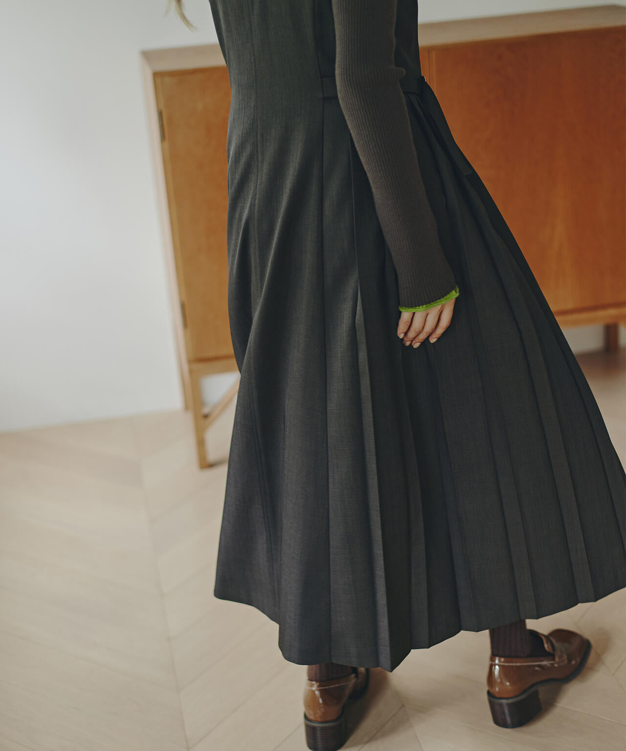 サイドプリーツテーラージャンスカ