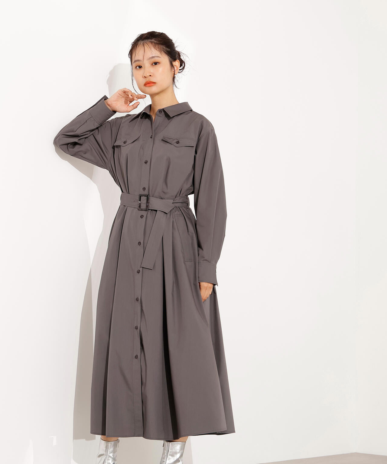 タック入りシャツワンピース