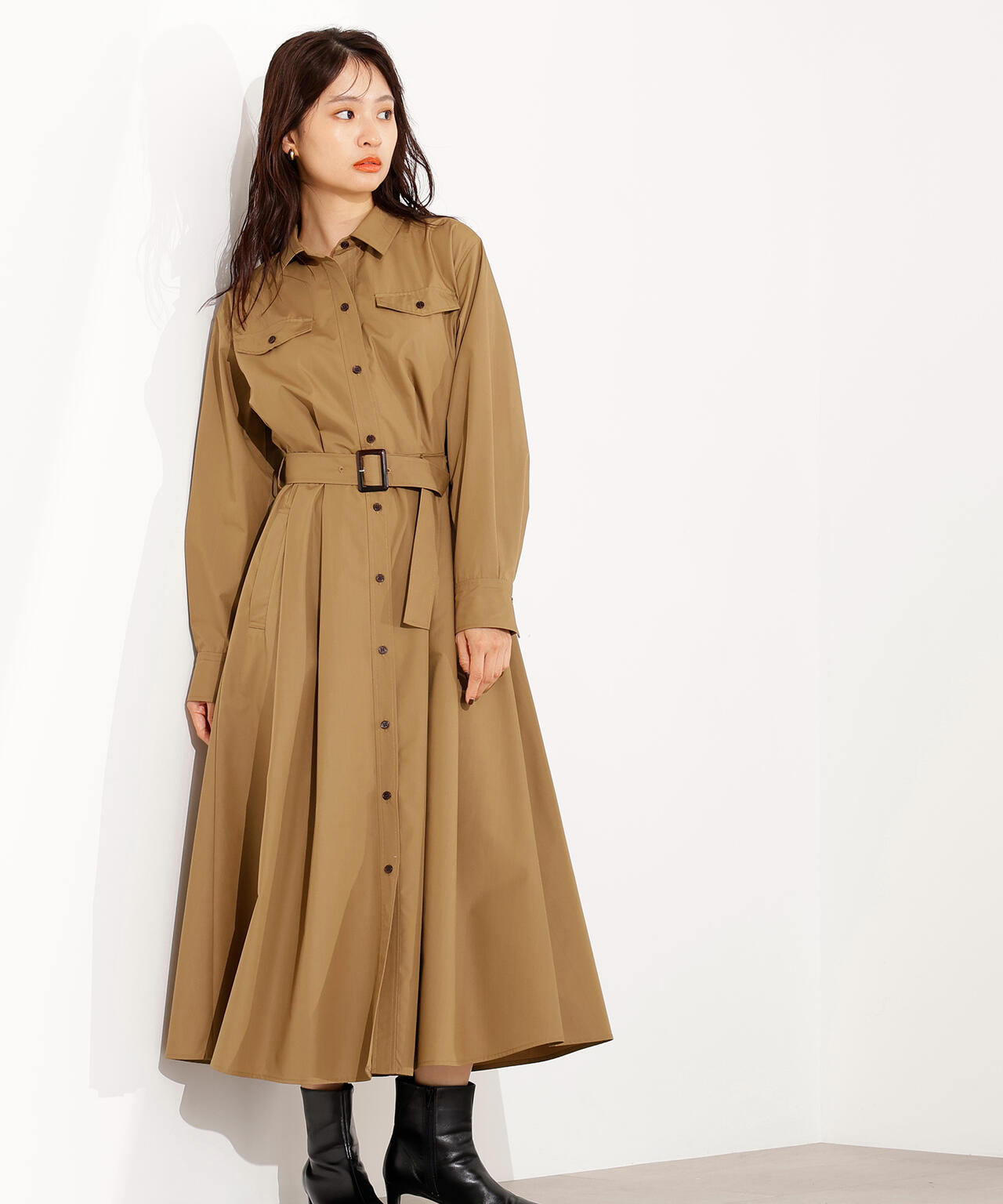 タック入りシャツワンピース