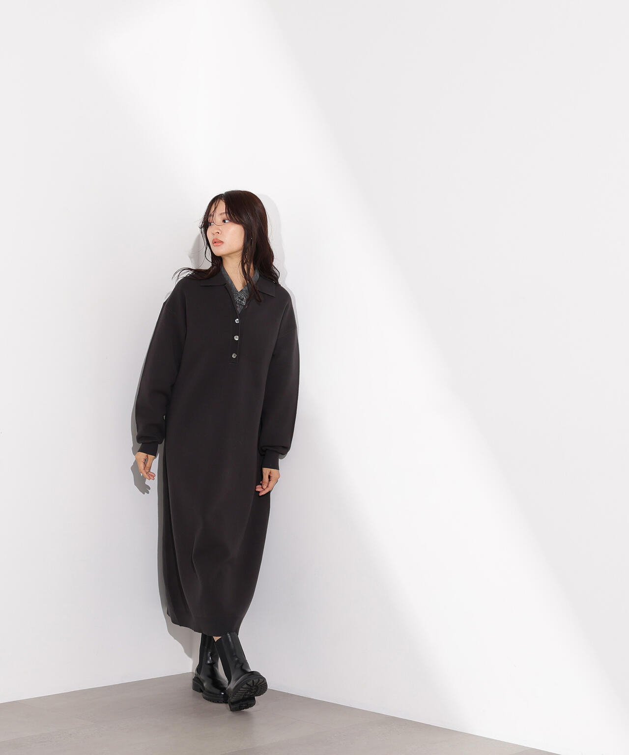 スキッパーネックニットワンピース