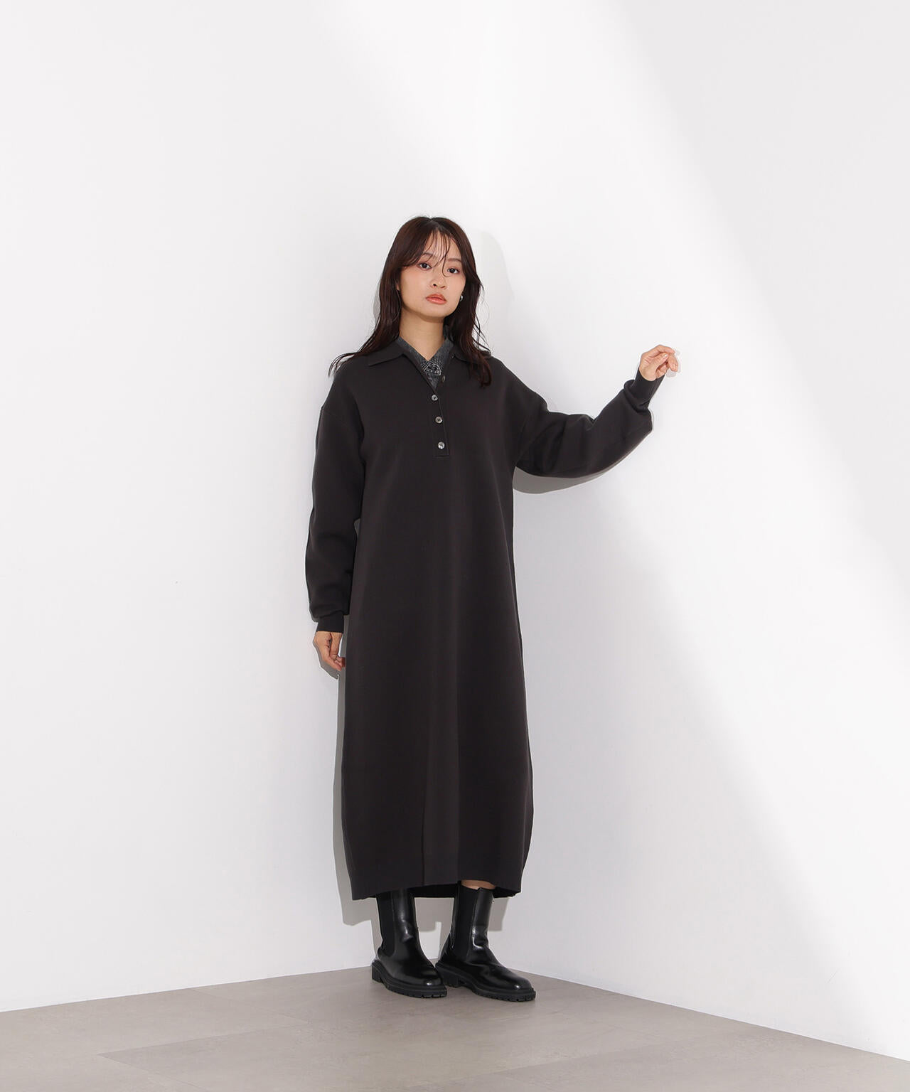 スキッパーネックニットワンピース