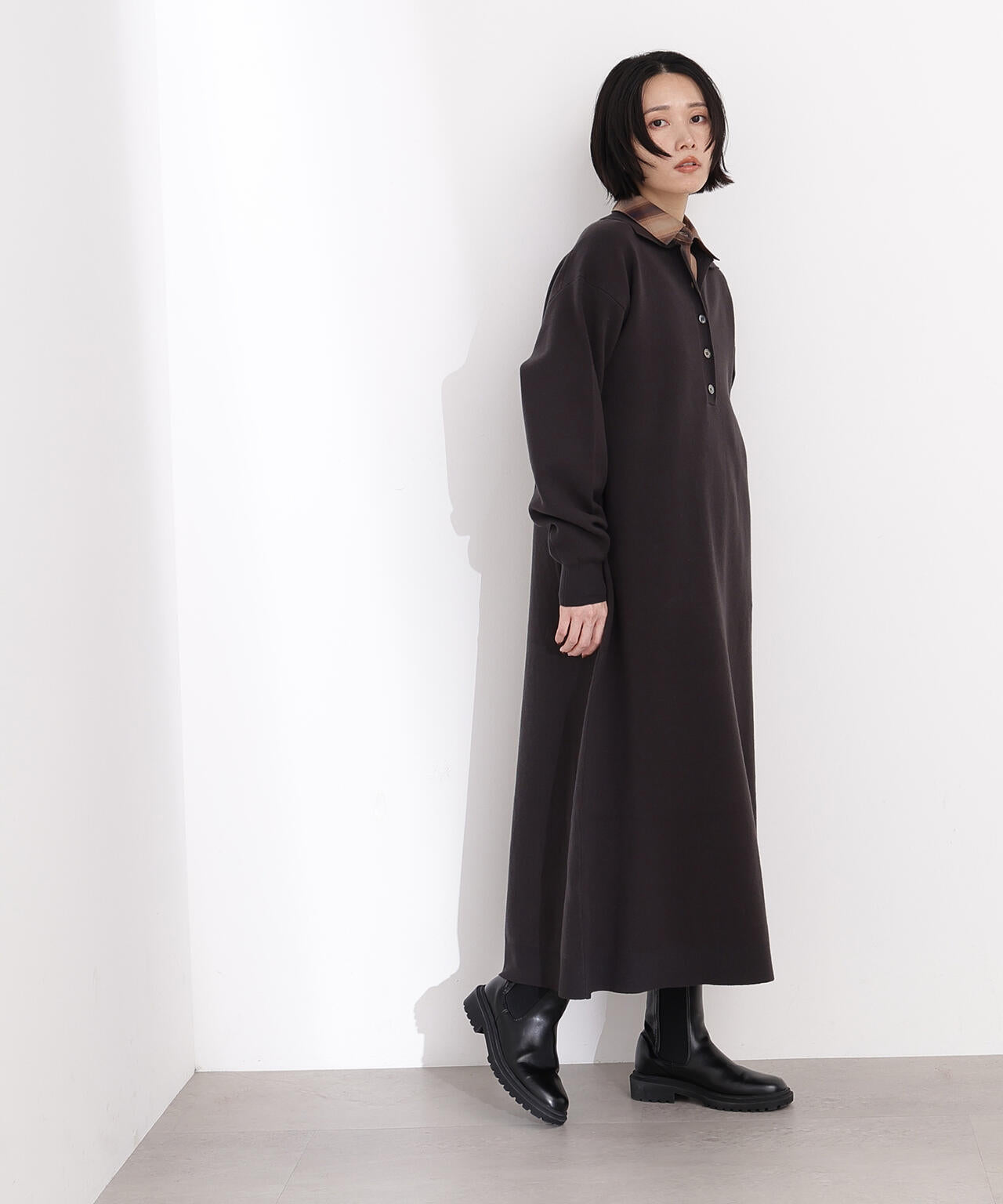 スキッパーネックニットワンピース