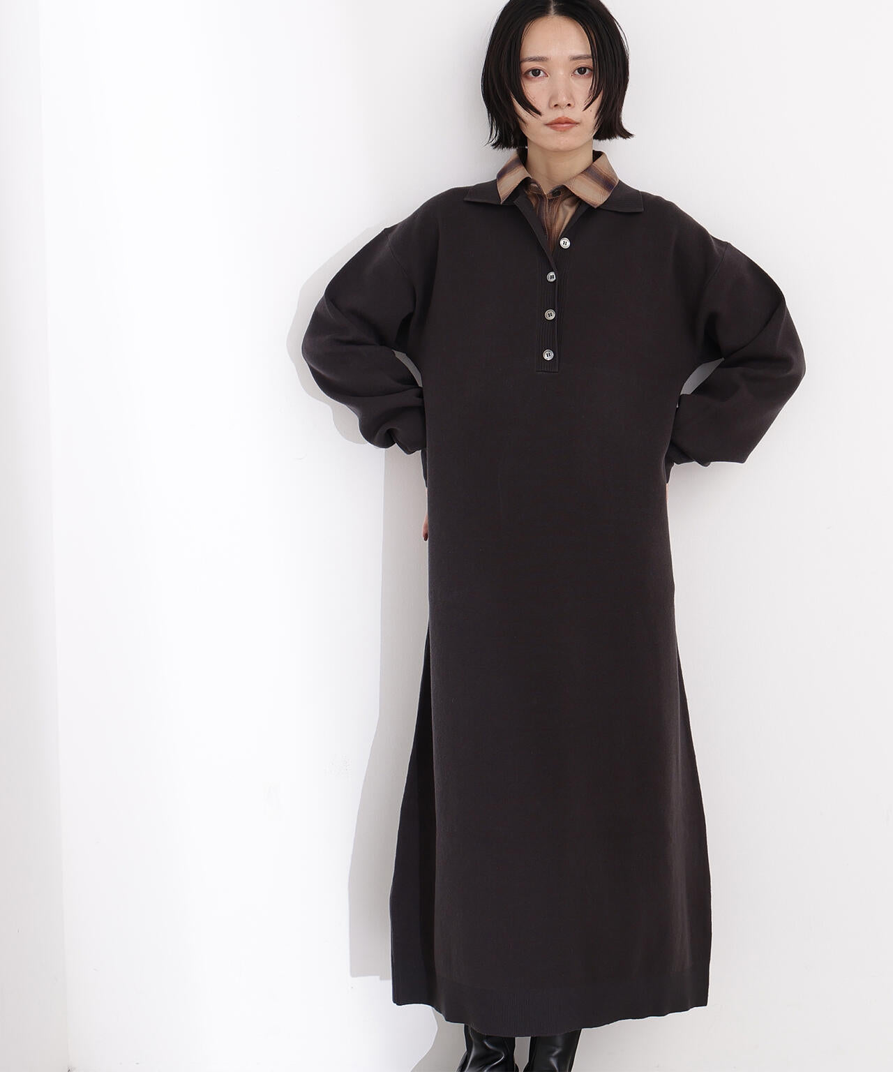 スキッパーネックニットワンピース