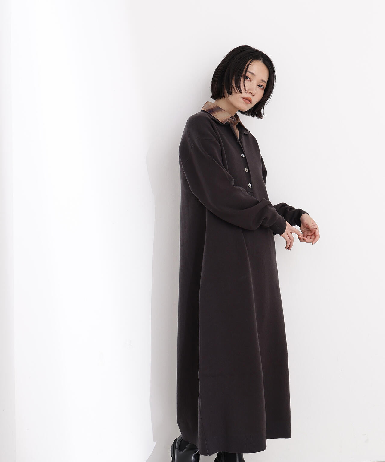 スキッパーネックニットワンピース