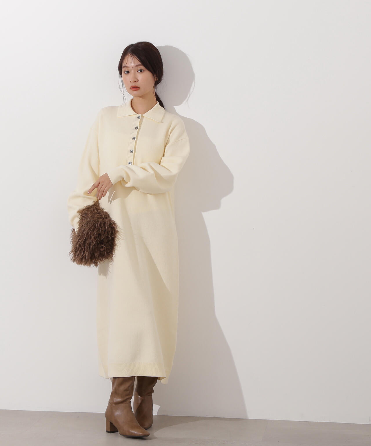 スキッパーネックニットワンピース