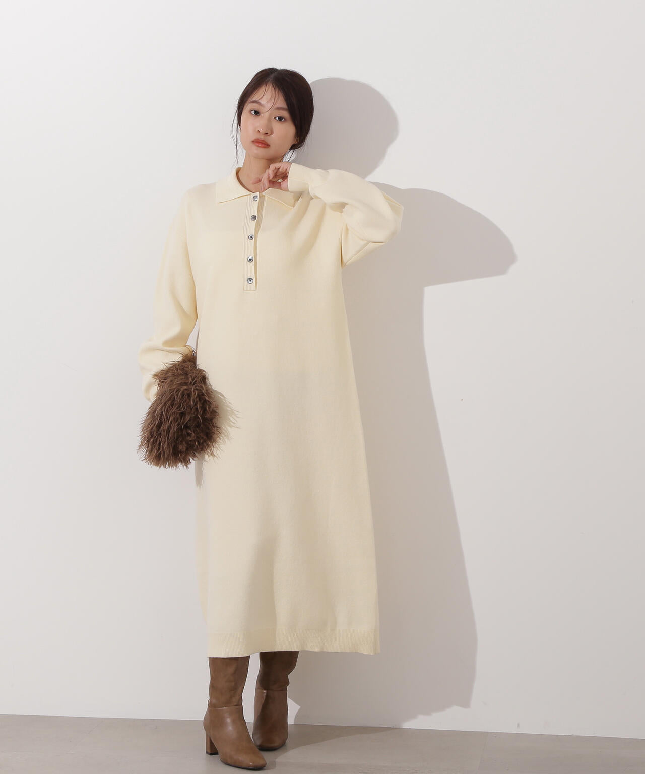 スキッパーネックニットワンピース