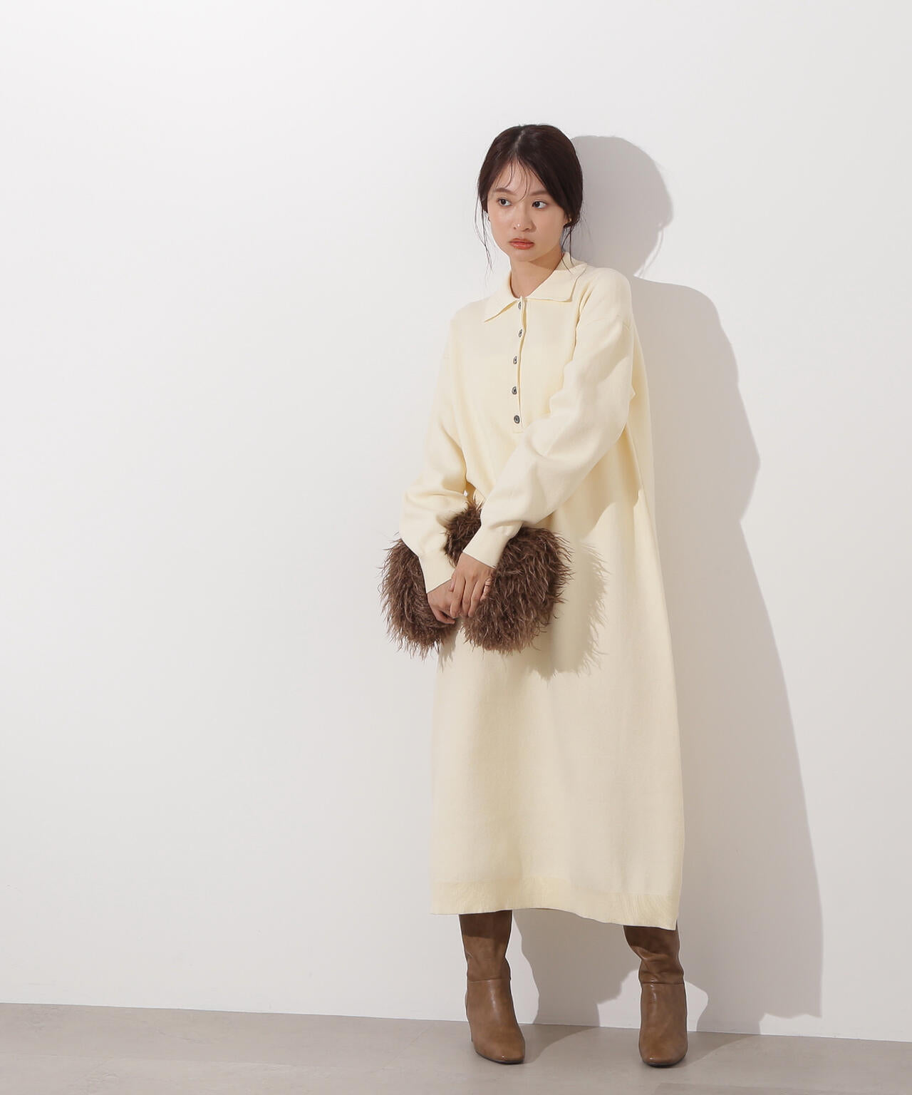 スキッパーネックニットワンピース