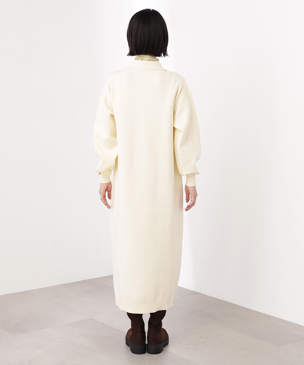 スキッパーネックニットワンピース