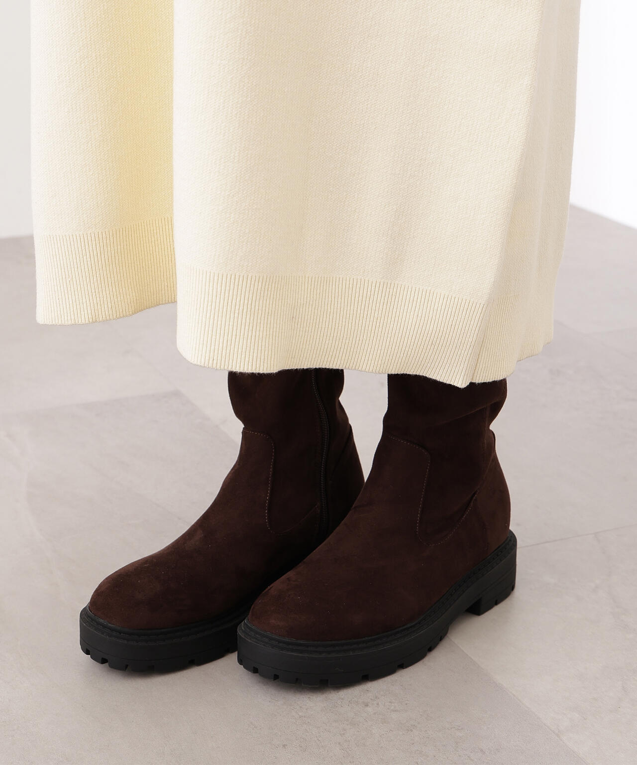 スキッパーネックニットワンピース