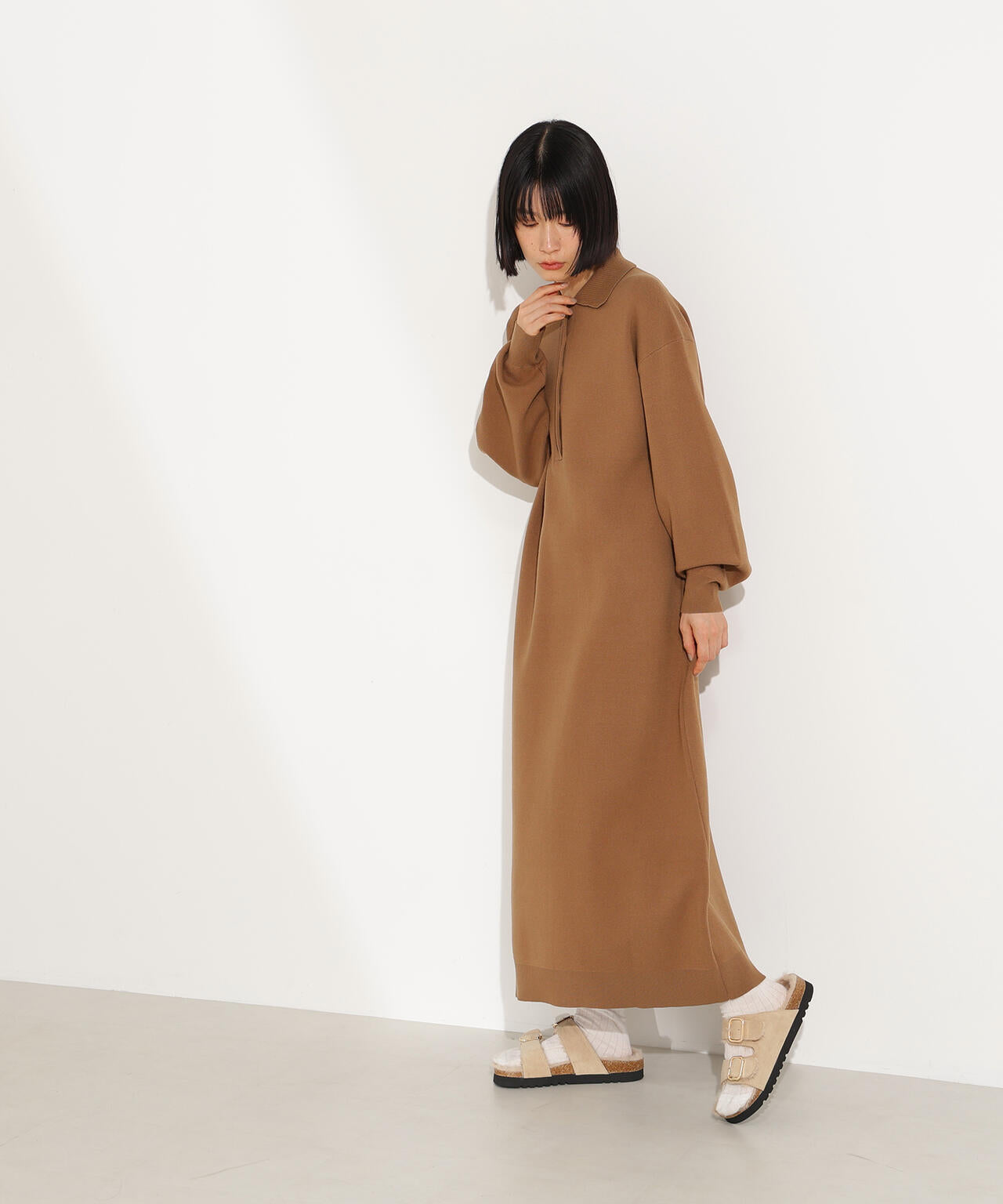 スキッパーネックニットワンピース