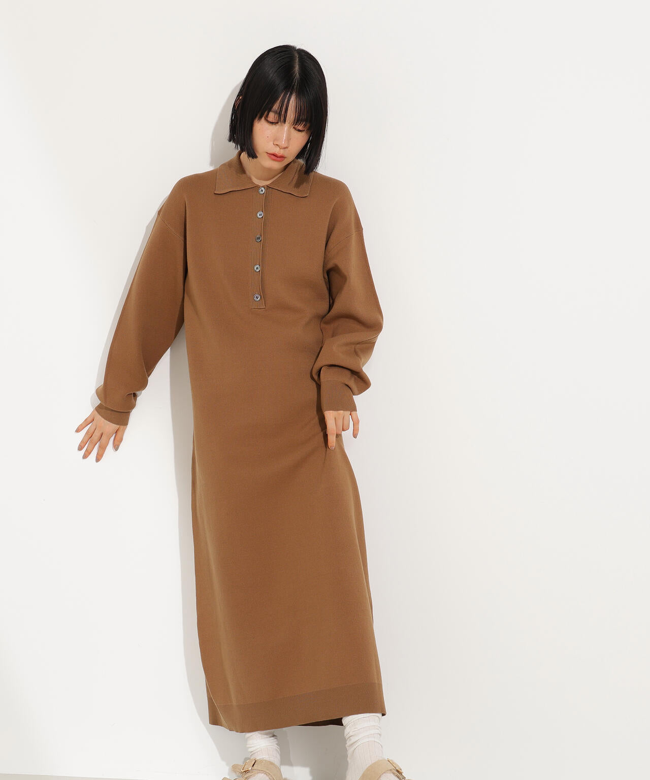 スキッパーネックニットワンピース