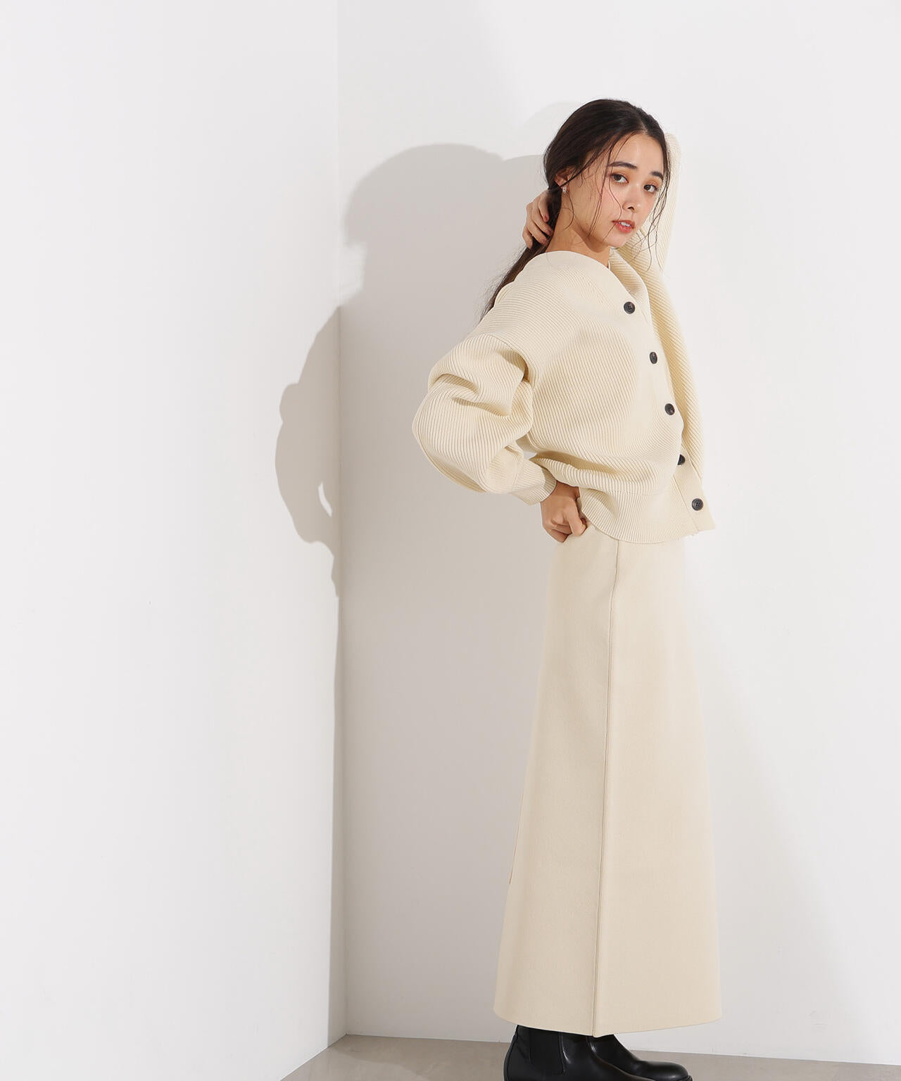 フォルムニットカーデセットアップ