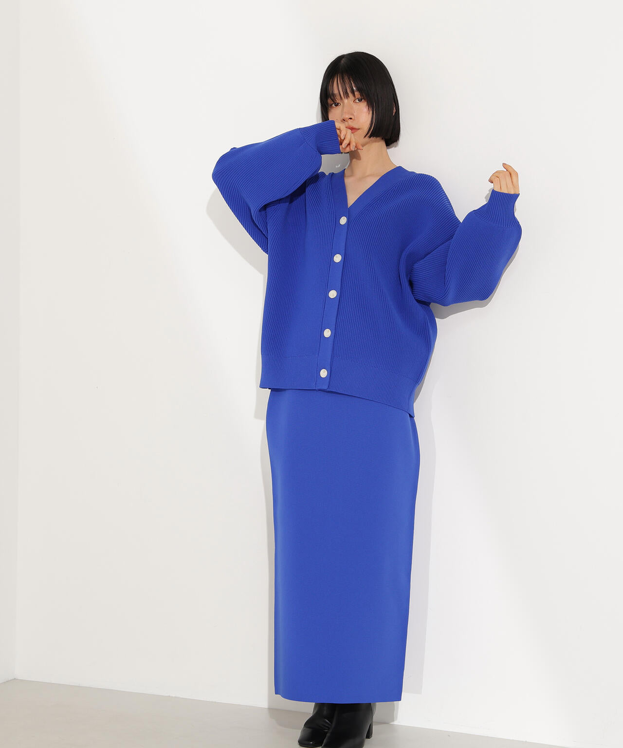 フォルムニットカーデセットアップ