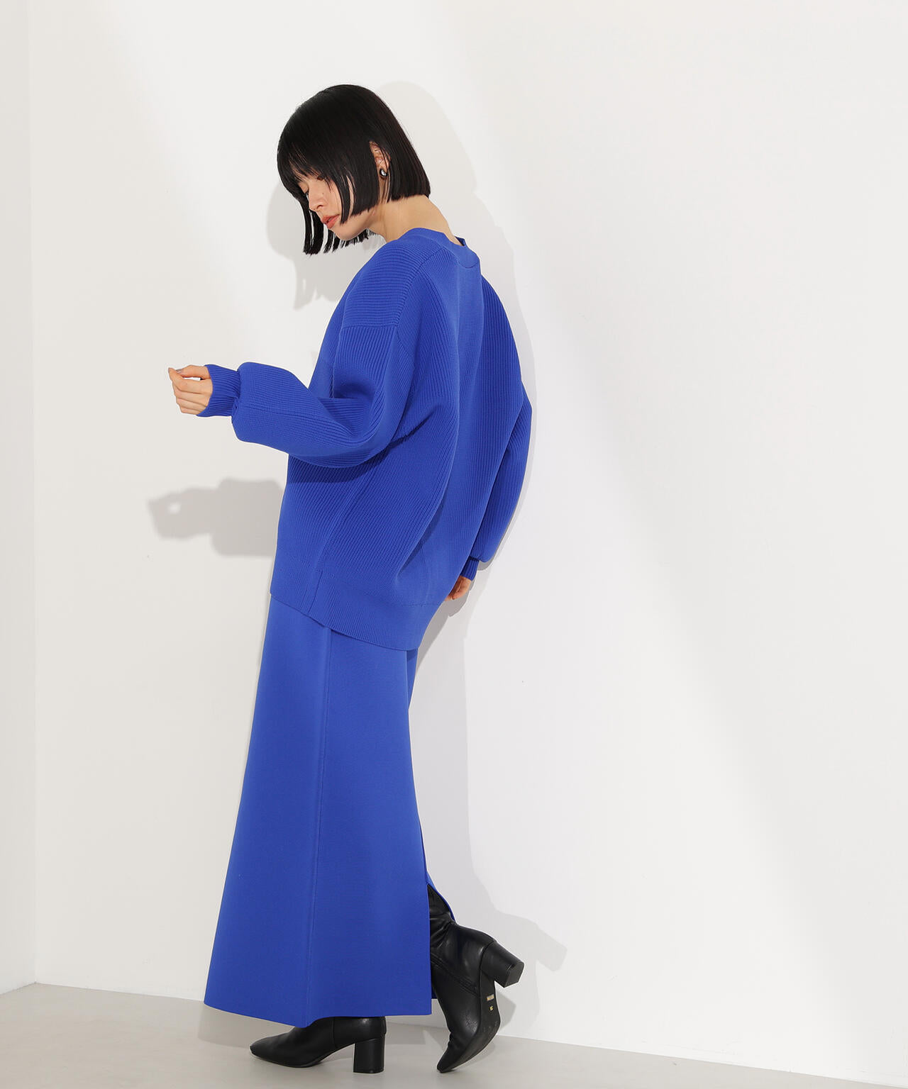 フォルムニットカーデセットアップ