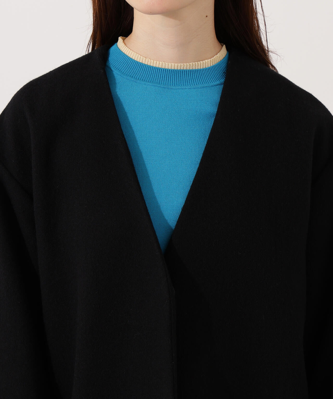 カラーレスロングコート