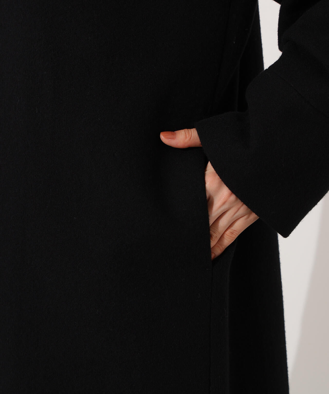 カラーレスロングコート