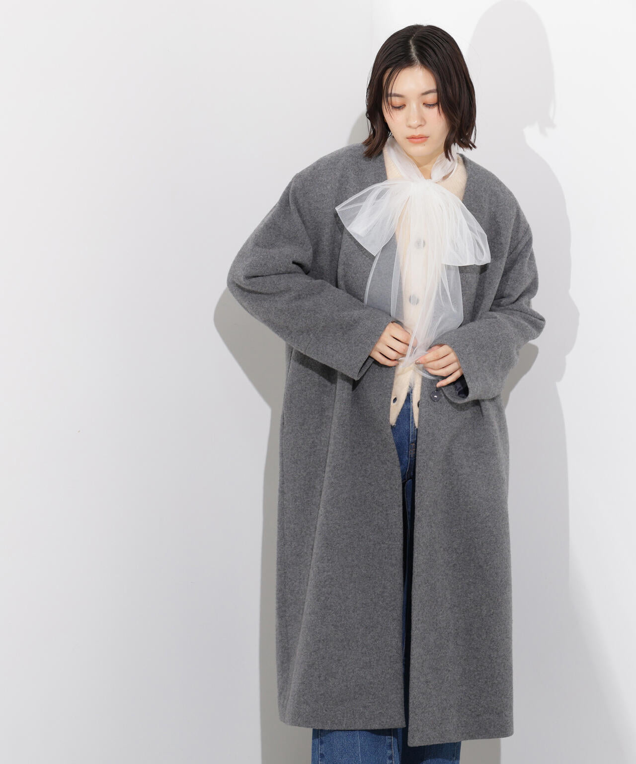 カラーレスロングコート