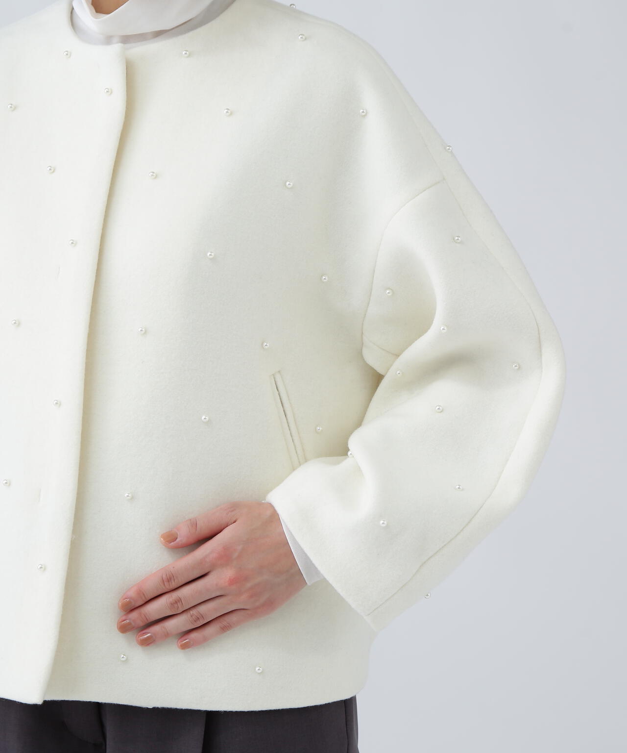 【好きを着て気分が高まる】羽織るジュエリー。パール付きショートコート