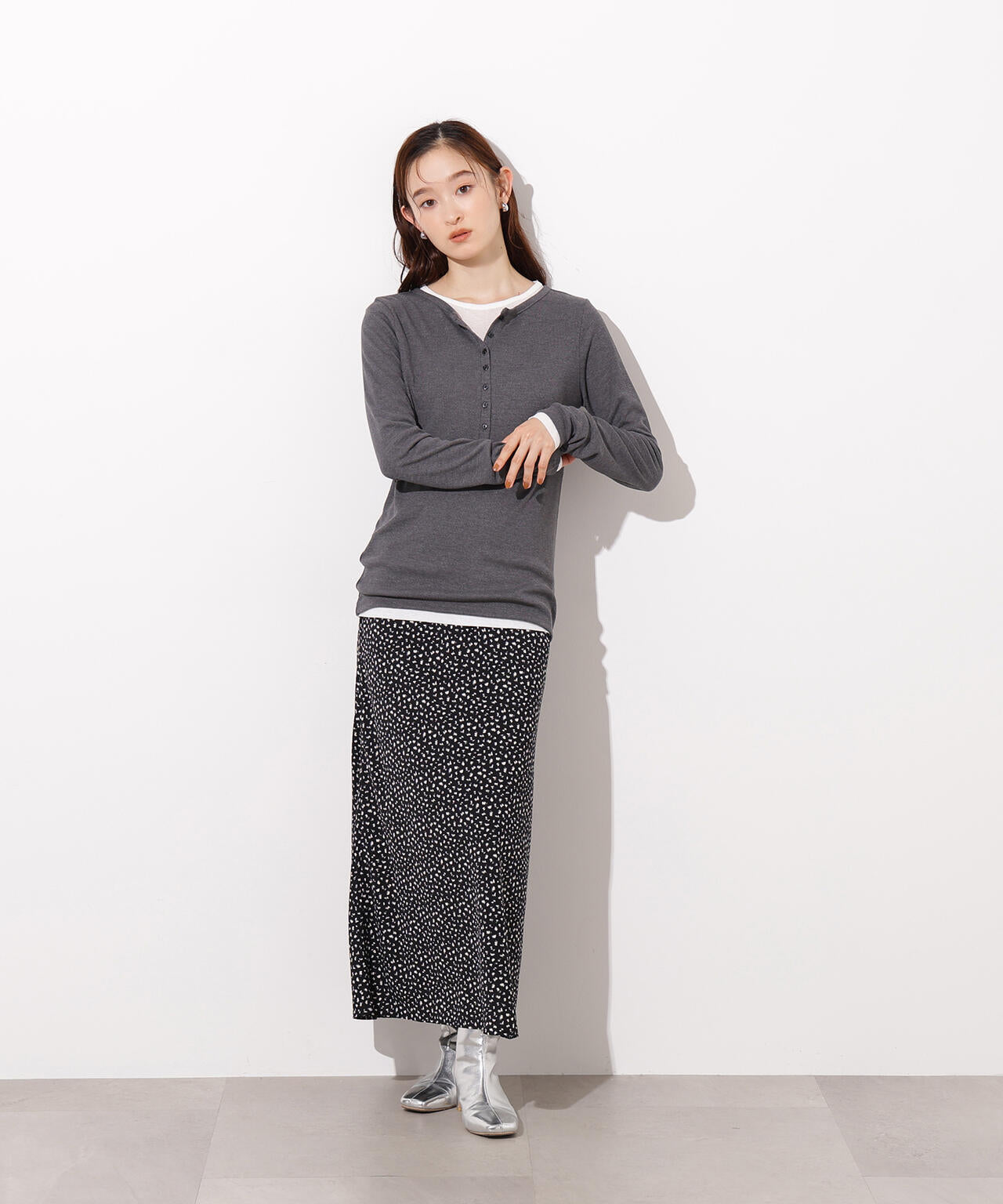 ヘンリーネックシアーカットソー