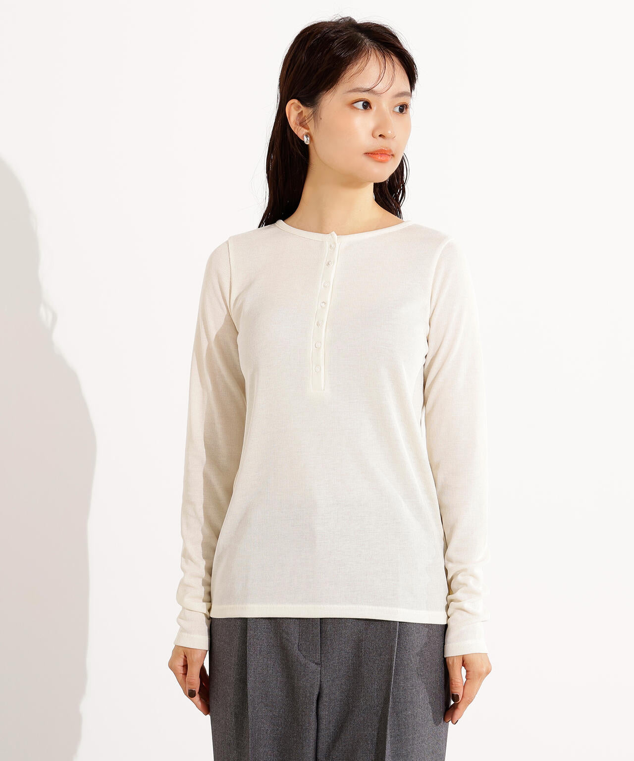 ヘンリーネックシアーカットソー