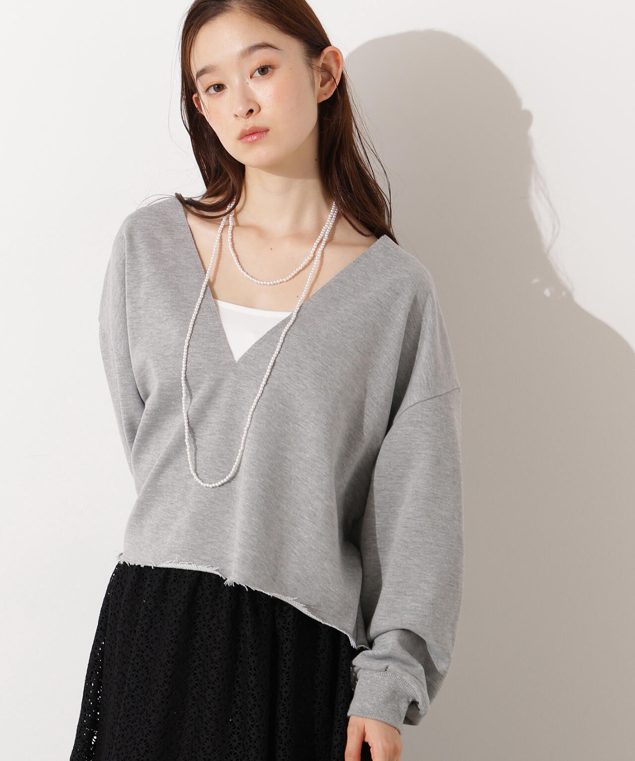 【小室安未さん着用】Vネックスウェットプルオーバー