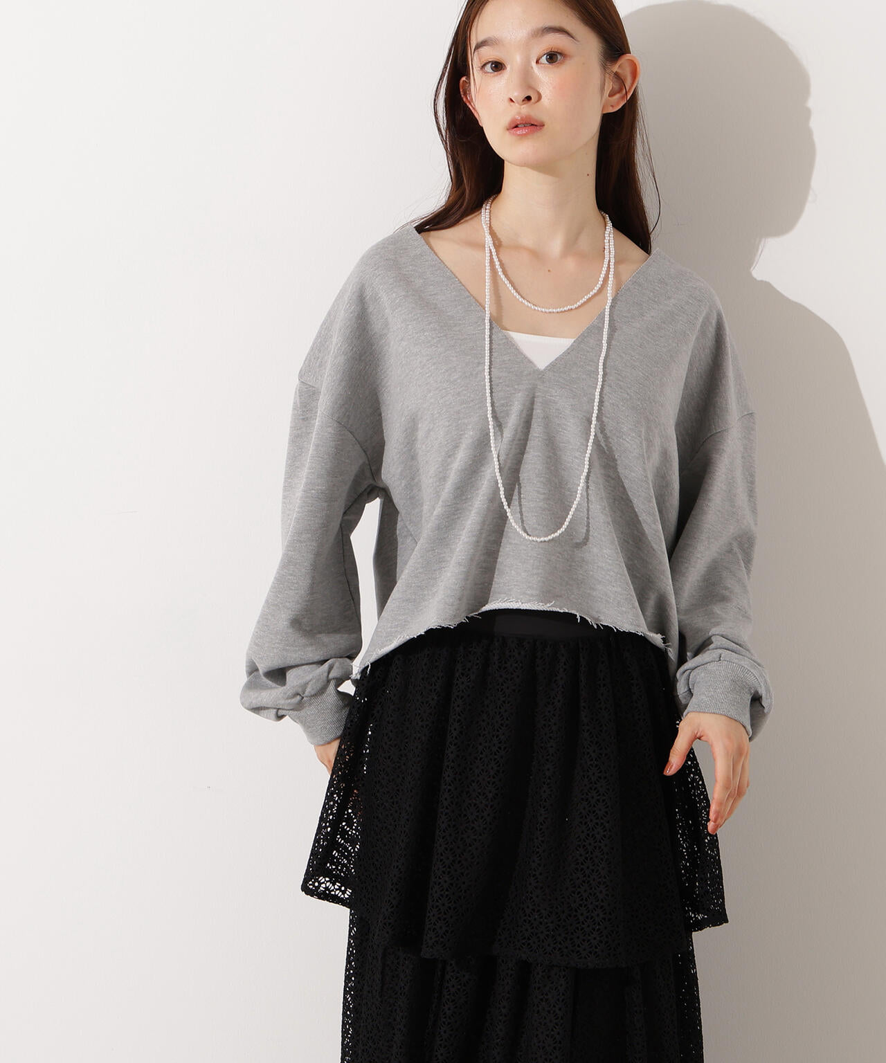 【小室安未さん着用】Vネックスウェットプルオーバー