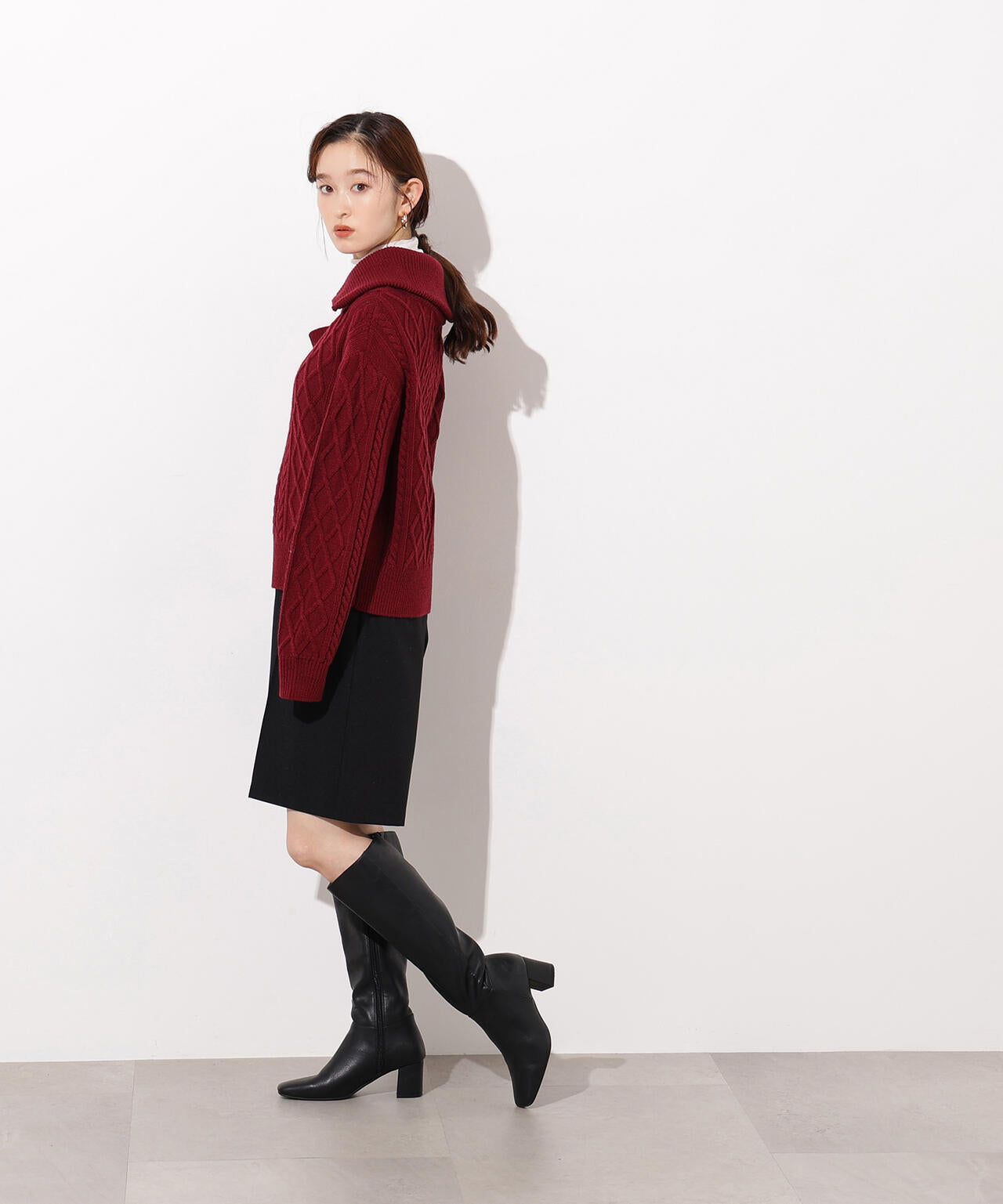 ハーフジップケーブルニット