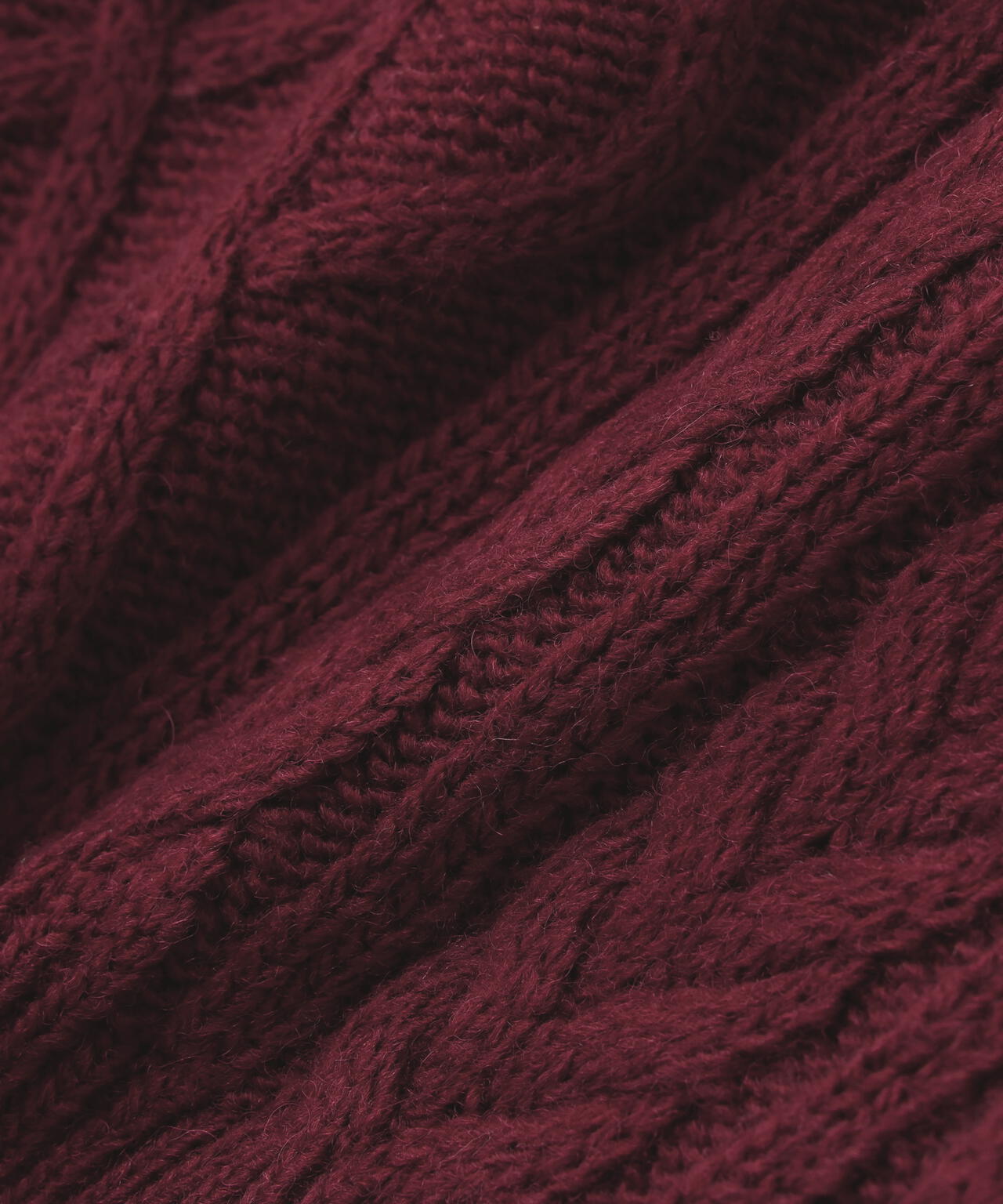 ハーフジップケーブルニット