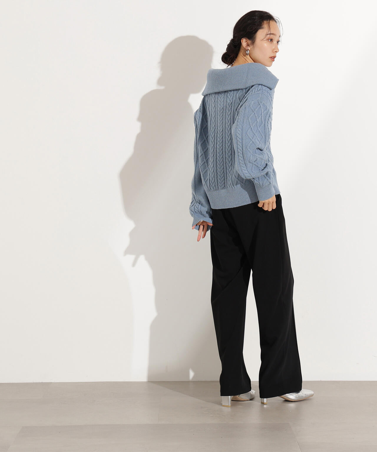 ハーフジップケーブルニット