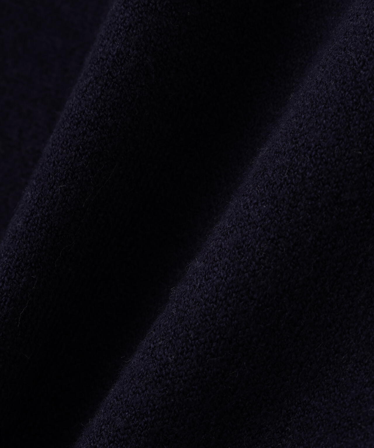 ロゴジャガードニット