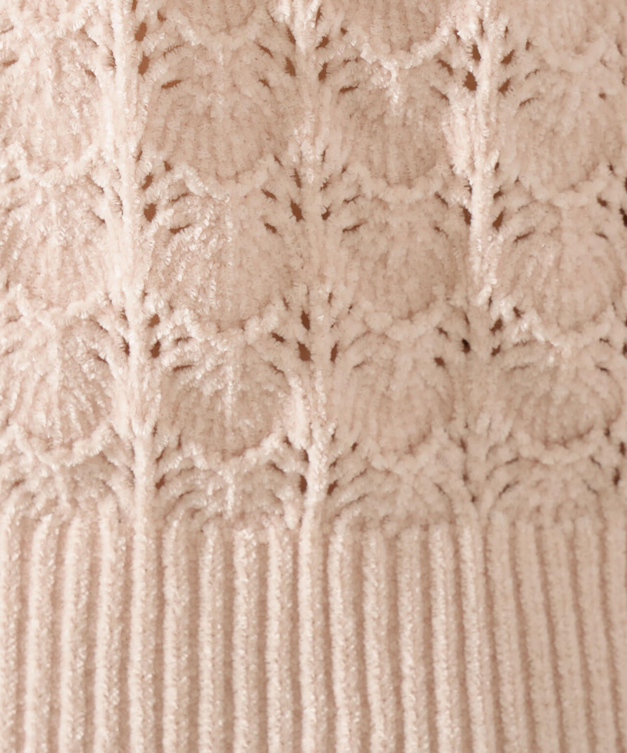 モールアイレットニット